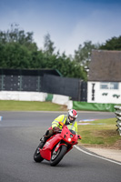 Vintage-motorcycle-club;eventdigitalimages;mallory-park;mallory-park-trackday-photographs;no-limits-trackdays;peter-wileman-photography;trackday-digital-images;trackday-photos;vmcc-festival-1000-bikes-photographs